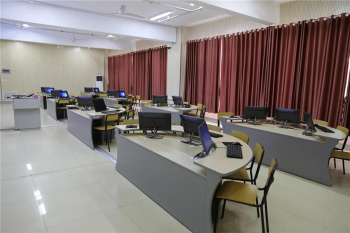 香港免费全年资料六大全