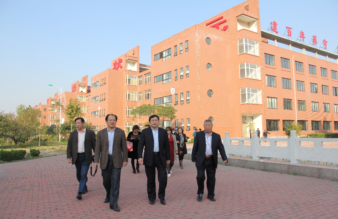 香港免费全年资料六大全