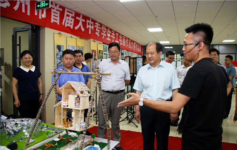 香港免费全年资料六大全