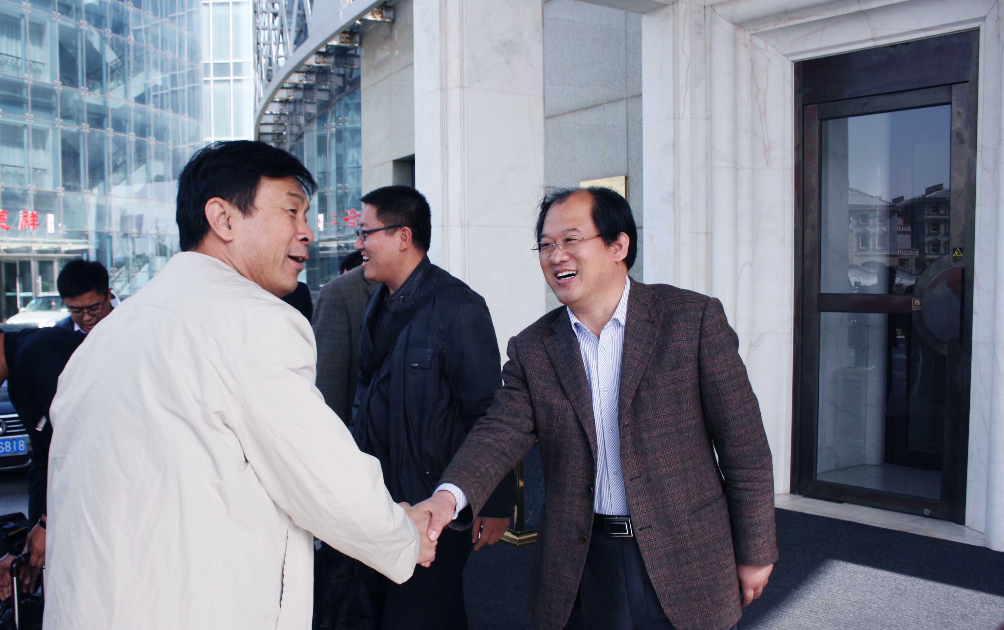 香港免费全年资料六大全