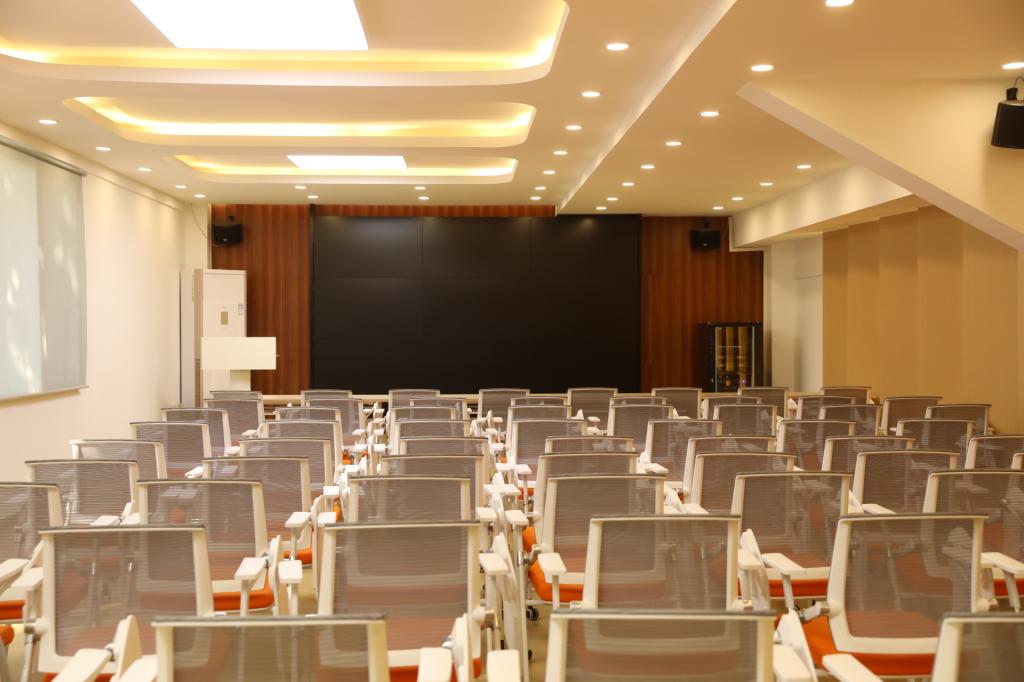 香港免费全年资料六大全