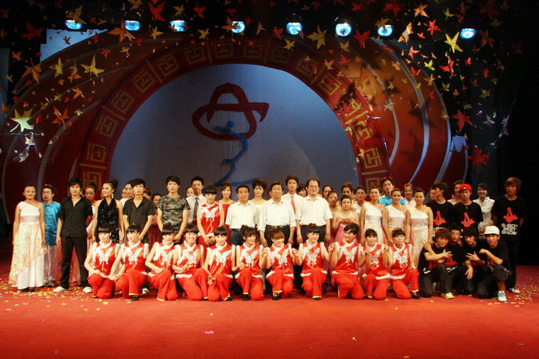 香港免费全年资料六大全