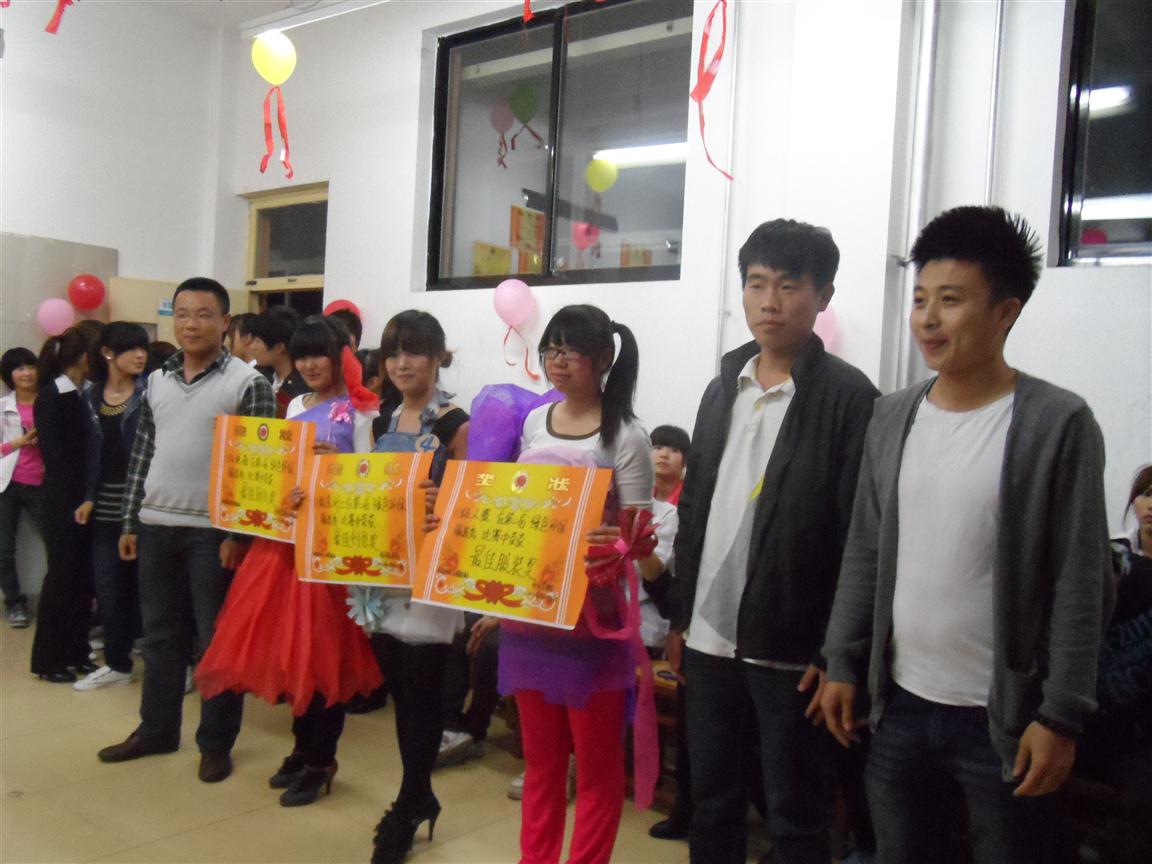 香港免费全年资料六大全