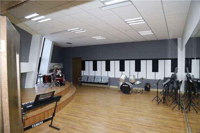 香港免费全年资料六大全