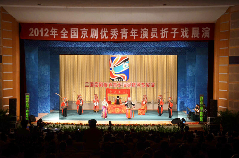 香港免费全年资料六大全