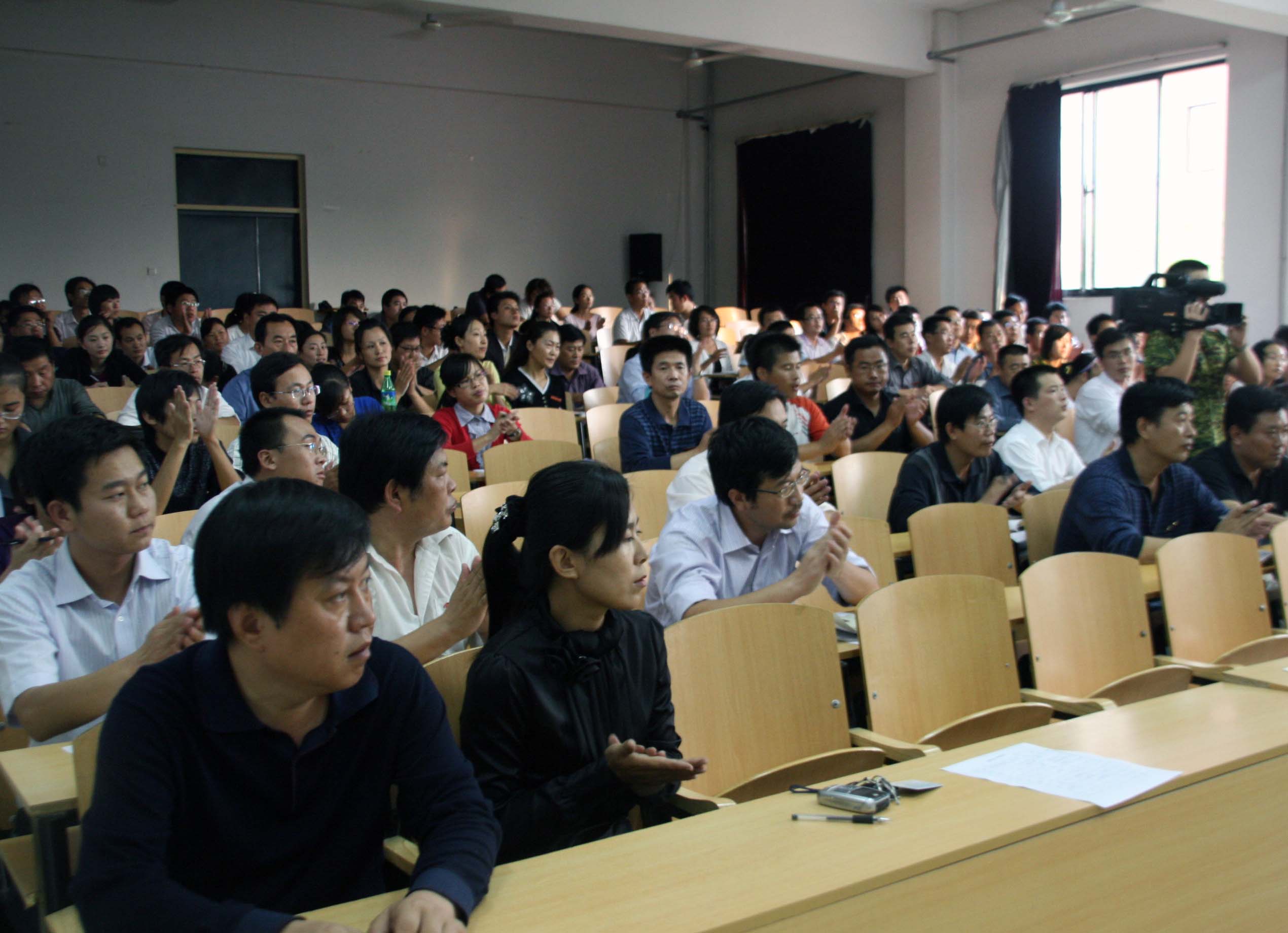 香港免费全年资料六大全
